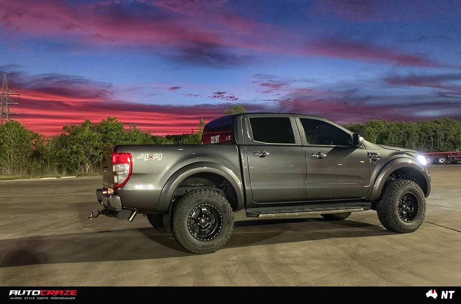 FORD RANGER PODIUM SATIN BLACK